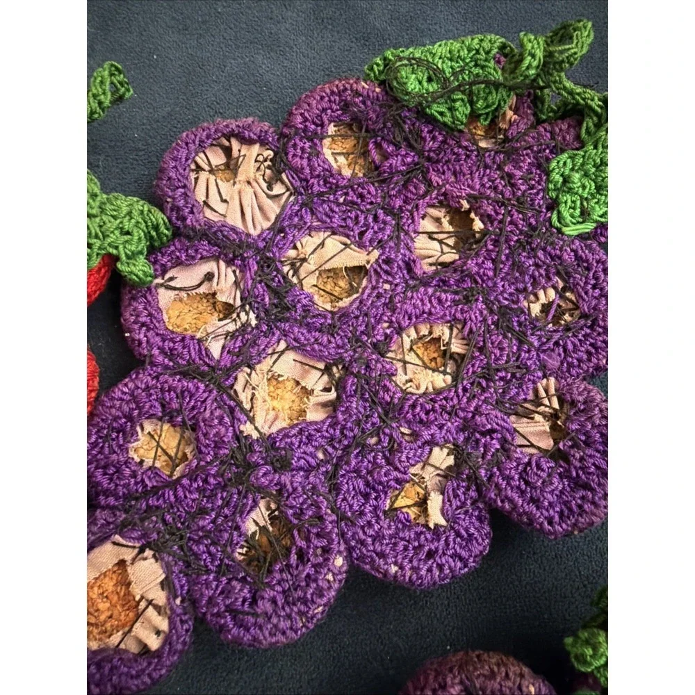 Lot Of 4 Vtg Handmade Crochet And Bottlecap Cork‎ Grape Trivets Purple And Red